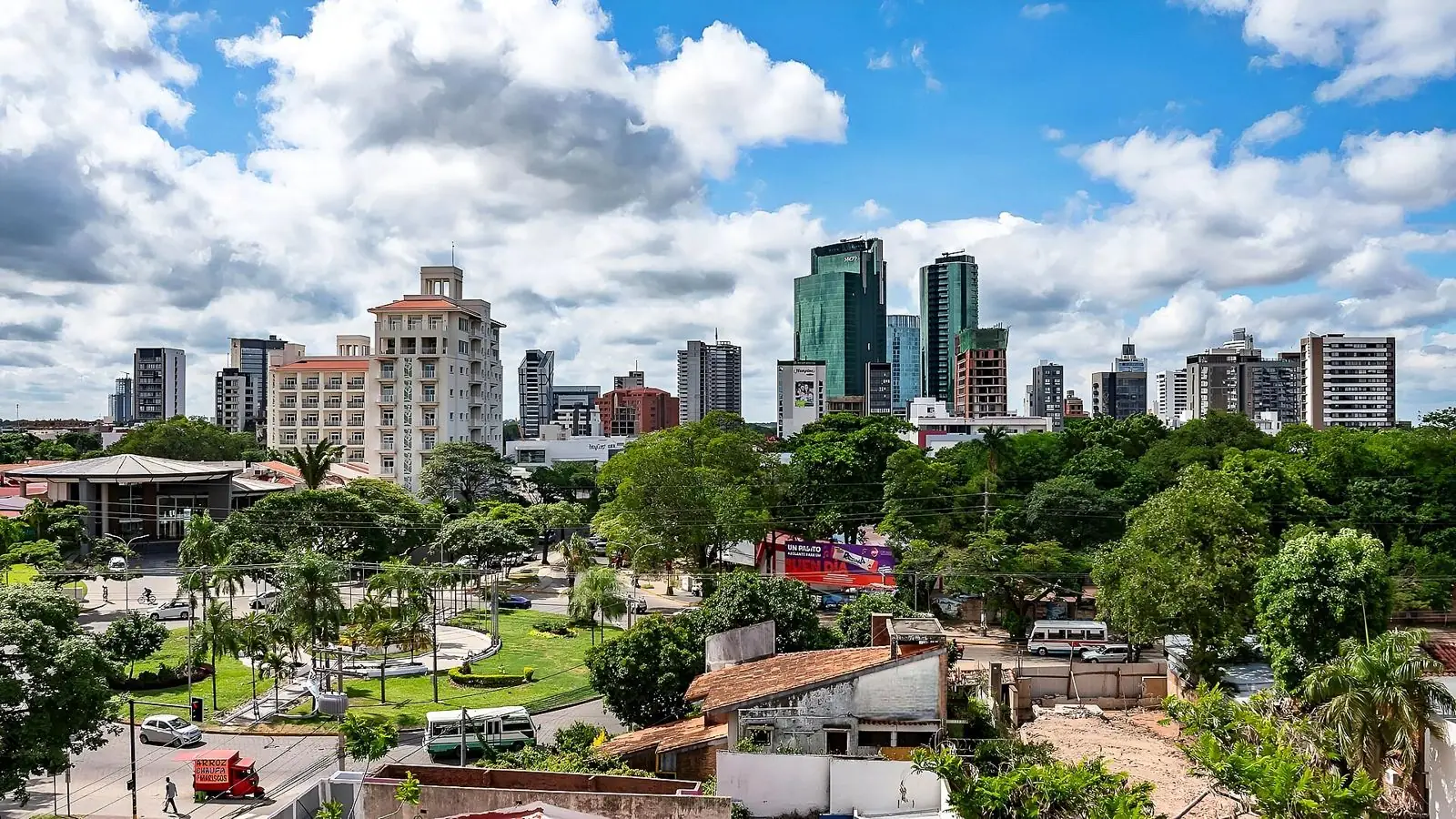 Barrio Equipetrol en Santa Cruz, opción premium para comprar casa en Bolivia desde el exterior